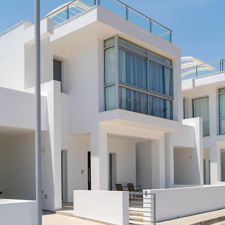 Touch Blue Residences Larnaca Exteriör bild