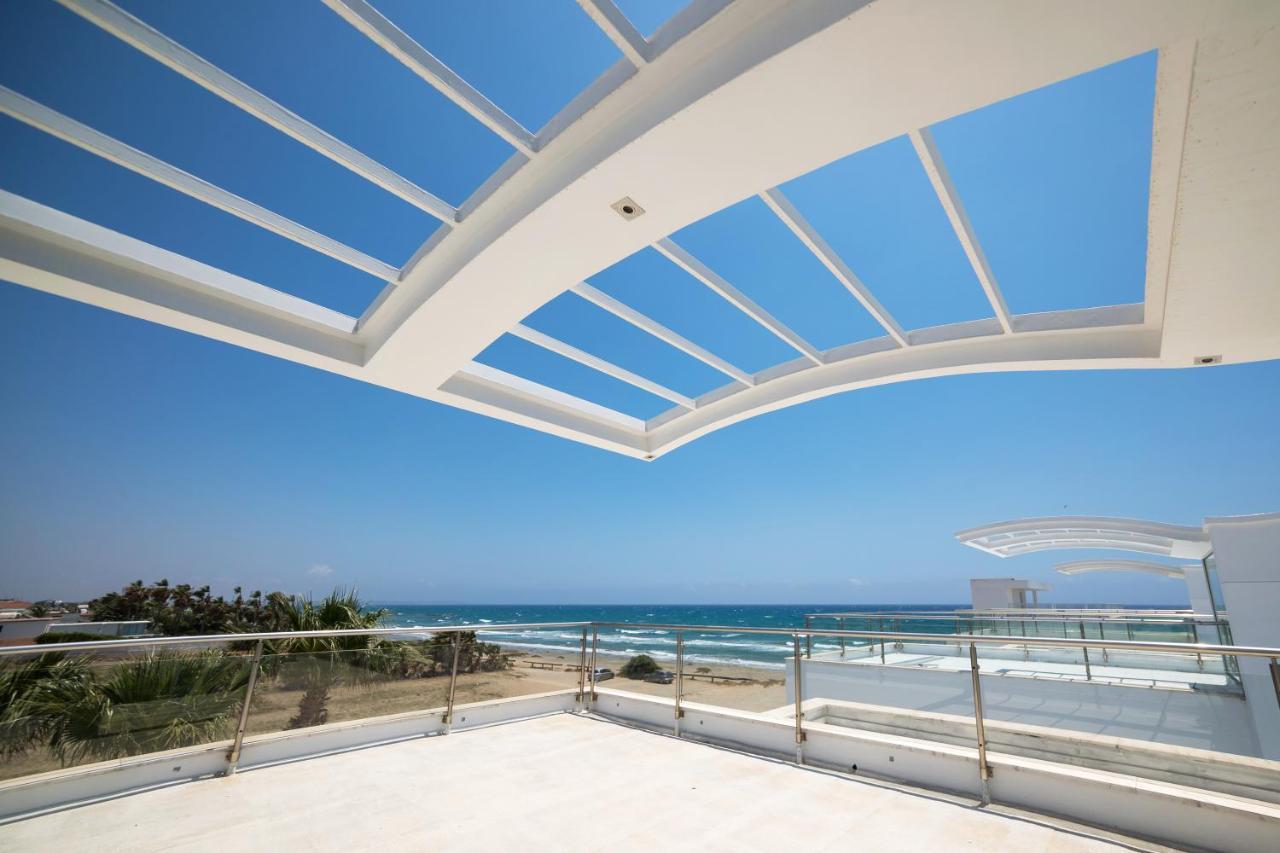 Touch Blue Residences Larnaca Exteriör bild