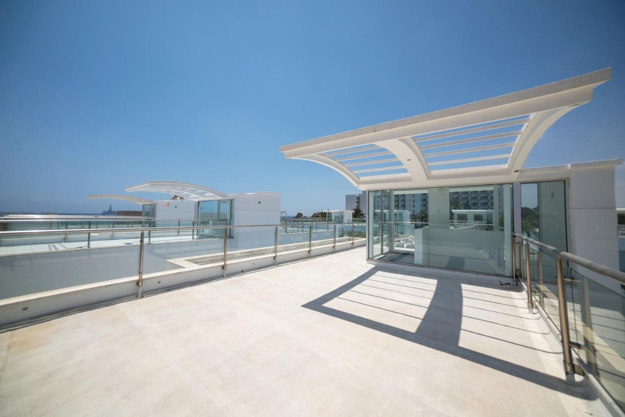 Touch Blue Residences Larnaca Exteriör bild