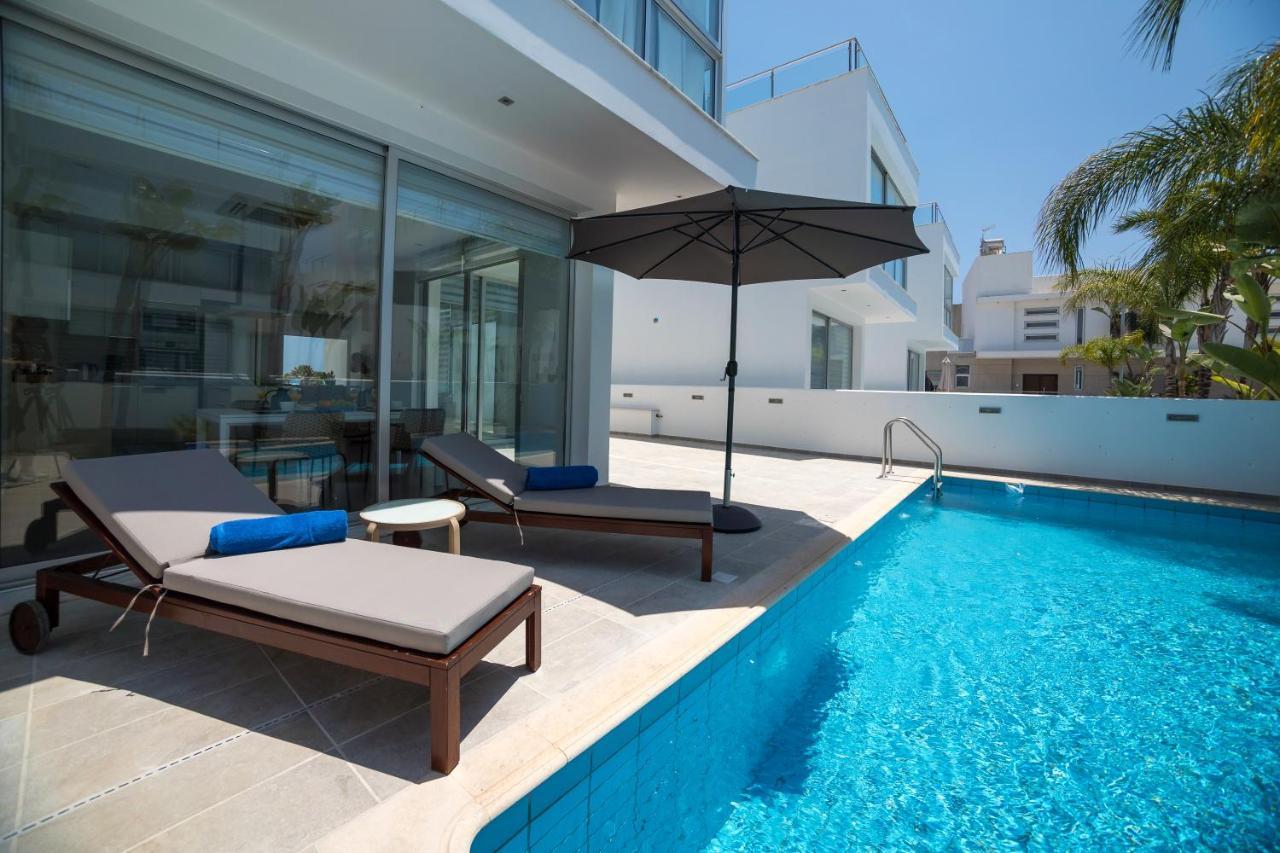 Touch Blue Residences Larnaca Exteriör bild